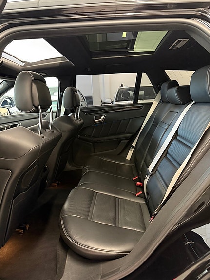 Mercedes-Benz E63 24 of 25