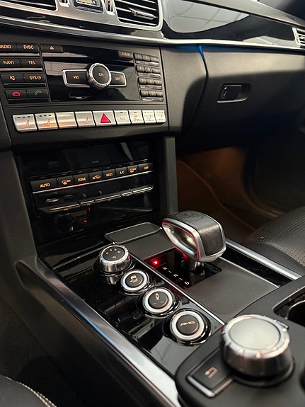 Mercedes-Benz E63 16 of 25
