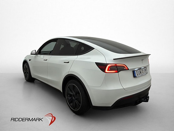 Tesla Model Y 6 of 30