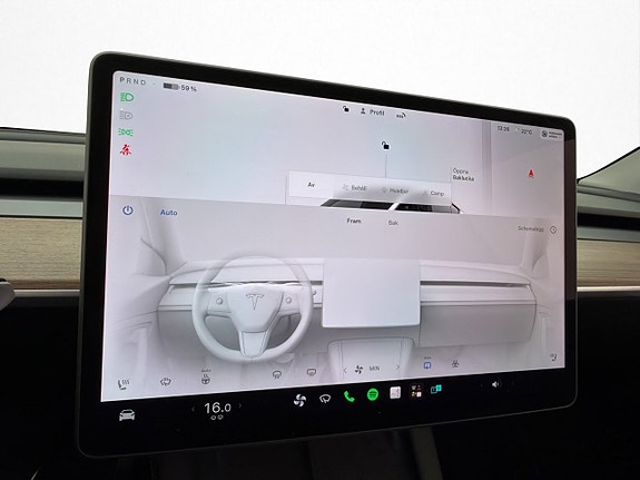 Tesla Model Y 20 of 30