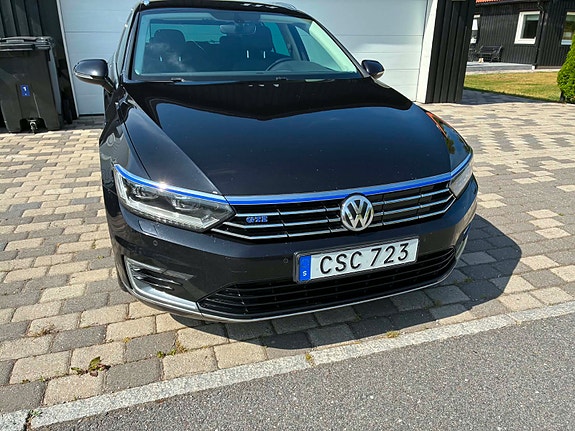 Volkswagen Passat 5 of 6