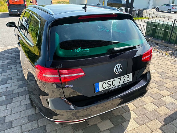 Volkswagen Passat 6 of 6