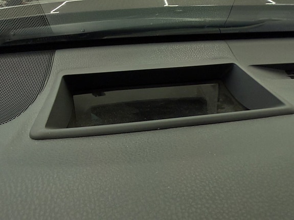 Toyota Camry 16 of 30