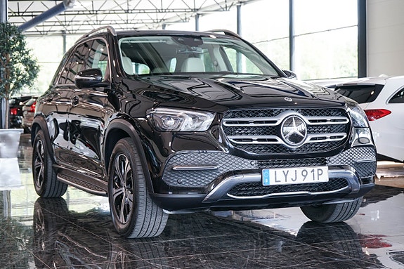 Mercedes-Benz GLE350 de 2 of 30