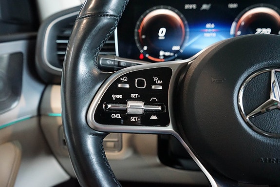 Mercedes-Benz GLE350 de 27 of 30