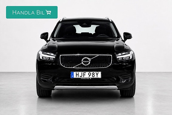 Volvo XC40 3 of 17
