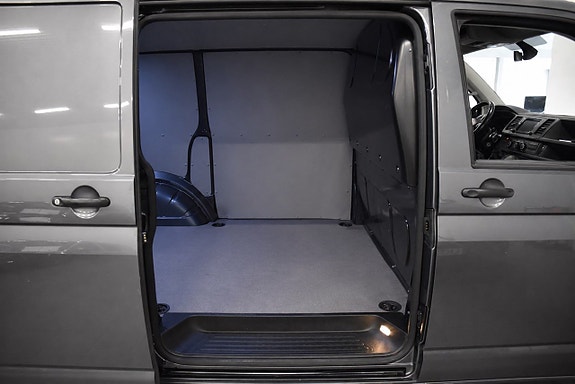 Volkswagen Transporter 16 of 17