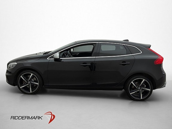 Volvo V40 4 of 28