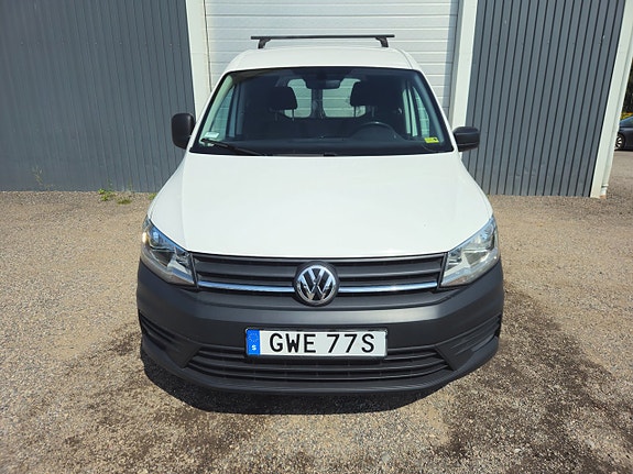 Volkswagen Caddy Maxi 2 of 5