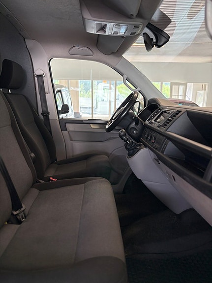 Volkswagen Transporter 5 of 5