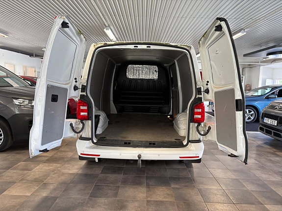 Volkswagen Transporter 7 of 9