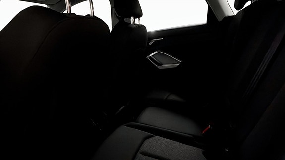 Audi Q3 12 of 13