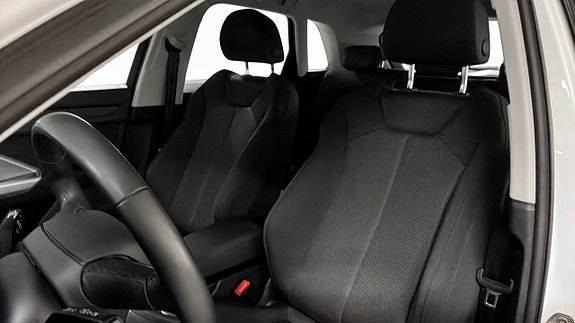 Audi Q3 8 of 13