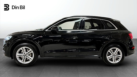 Audi Q5 2 of 14