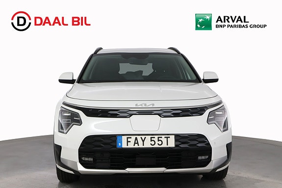 Kia Niro 2 of 27