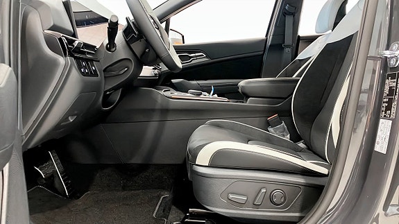 Kia Sportage 16 of 17