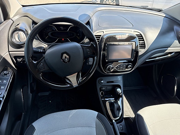 Renault Captur 4 of 5