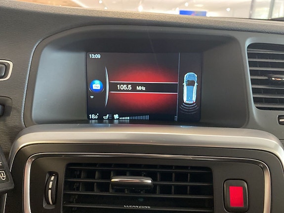 Volvo V60 Cross Country 12 of 13