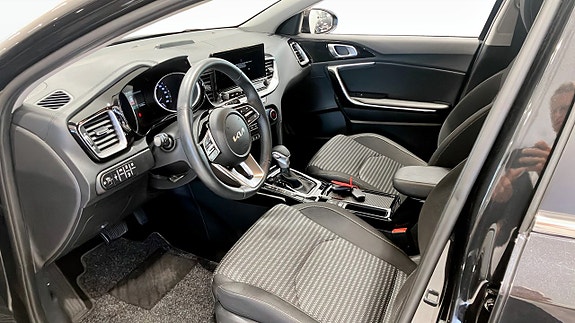 Kia Ceed 8 of 12