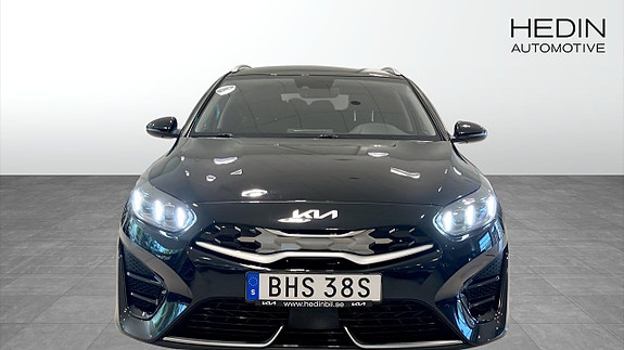 Kia Ceed 2 of 12