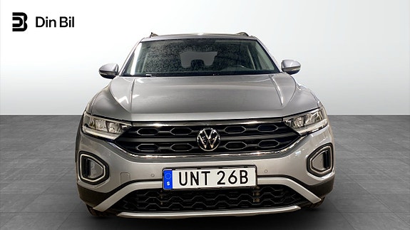 Volkswagen T-Roc 4 of 12