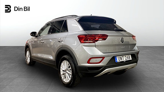 Volkswagen T-Roc 3 of 12