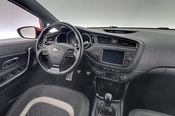Kia Ceed 14 of 24