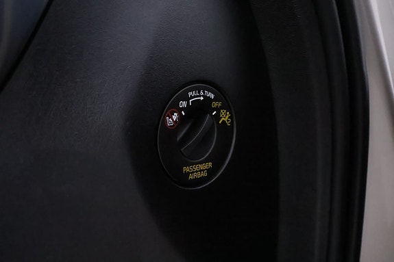 Volvo XC60 14 of 20