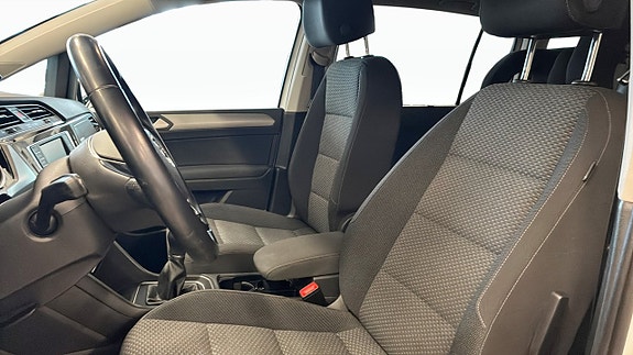 Volkswagen Touran 8 of 13