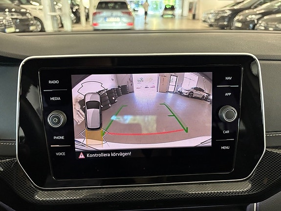 Volkswagen T-Cross 8 of 10