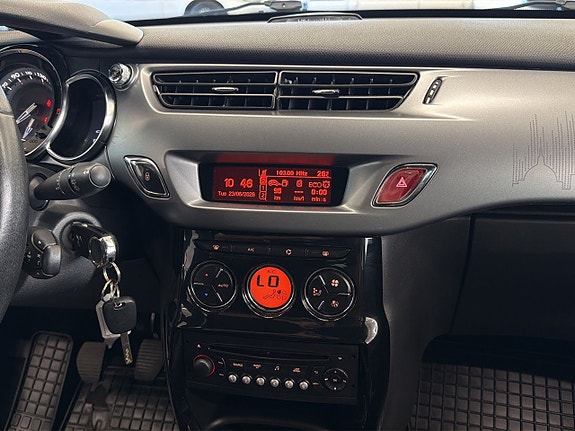 Citroen DS3 19 of 23