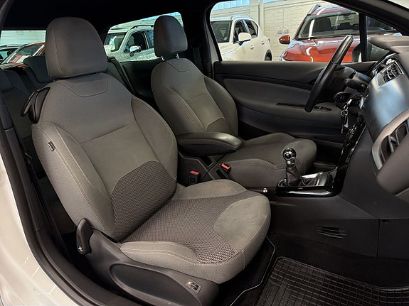 Citroen DS3 15 of 23