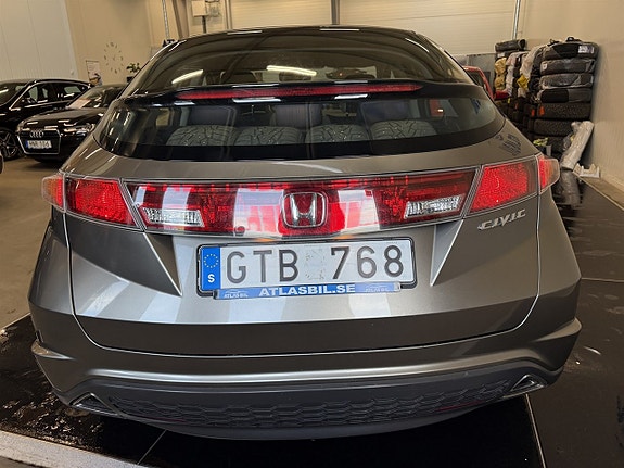 Honda Civic 4 of 5