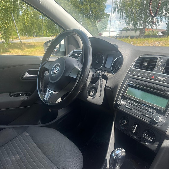 Volkswagen Polo 10 of 12