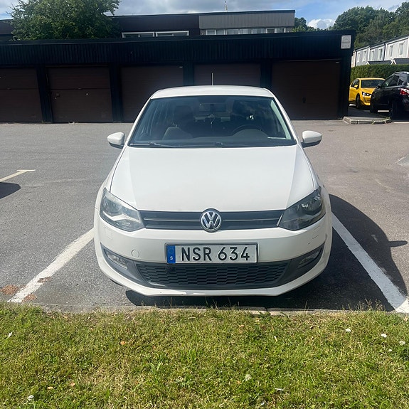 Volkswagen Polo 12 of 12