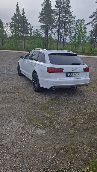 Audi A6 allroad 2 of 5