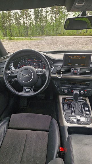 Audi A6 allroad 4 of 5