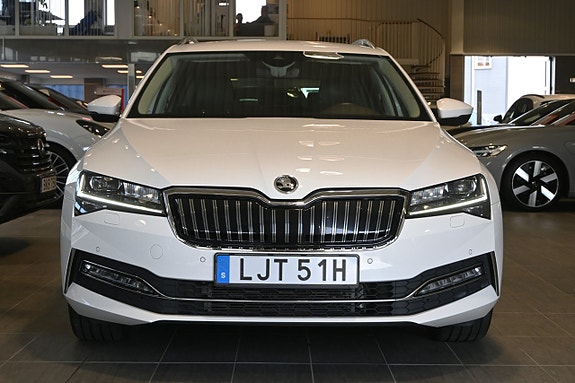 Skoda Superb 5 of 5