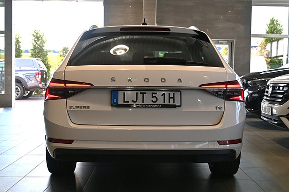 Skoda Superb 4 of 5