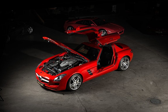 Mercedes-Benz SLS 4 of 5
