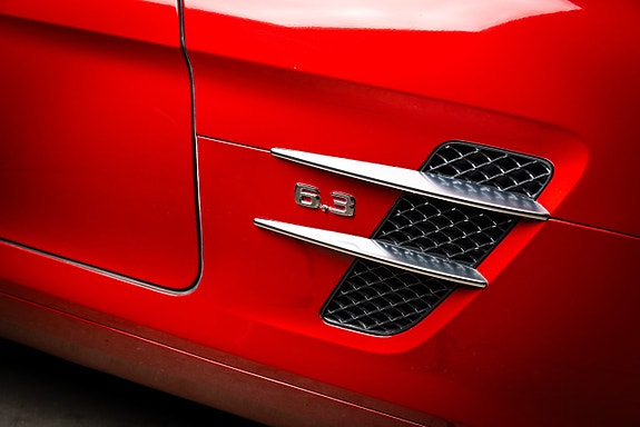 Mercedes-Benz SLS 26 of 30
