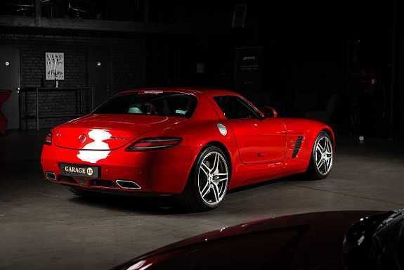 Mercedes-Benz SLS 8 of 30