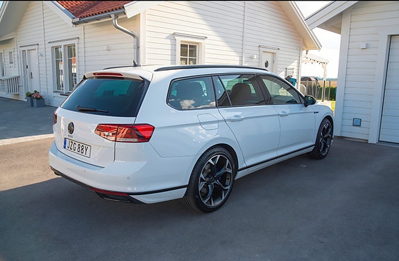 Volkswagen Passat 3 of 5