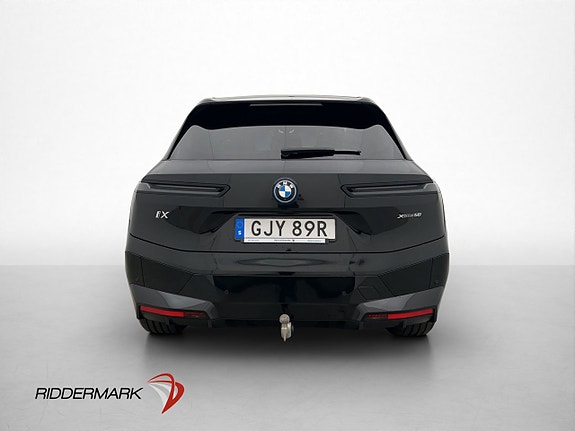 BMW iX 8 of 30