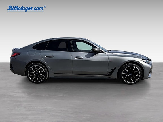 BMW i4 4 of 5
