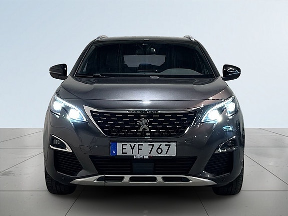 Peugeot 3008 2 of 5