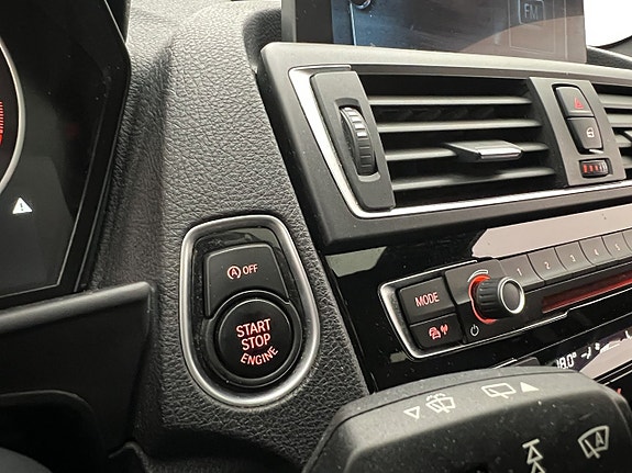 BMW M140i 18 of 30