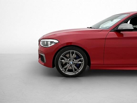 BMW M140i 30 of 30