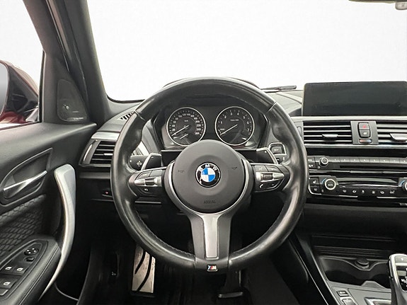 BMW M140i 13 of 30