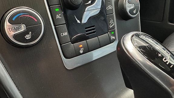 Volvo XC60 15 of 16